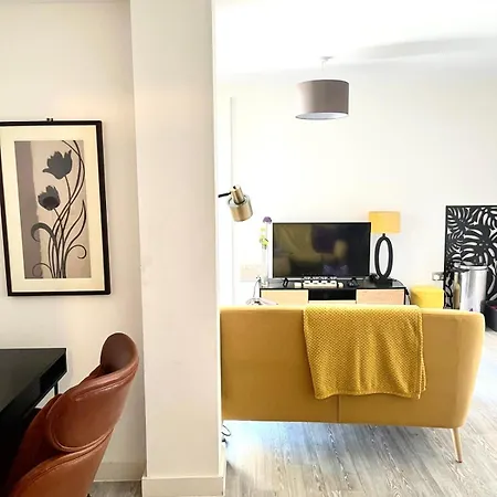 Apartment Gorgeous 2 Bed With Terrace, Free Parking Manchester