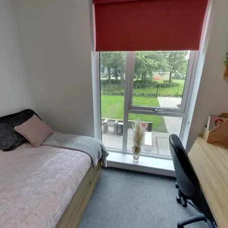 Birley Halls Met Lägenhet *