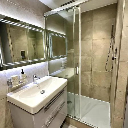 Mcr Centre Stylish 2br W Free Parking *