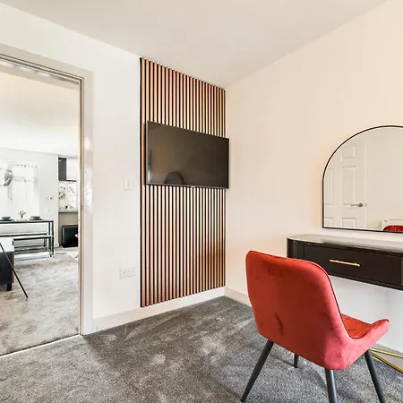 公寓 2 Flats Near Coop Arena & Etihad Stadium *