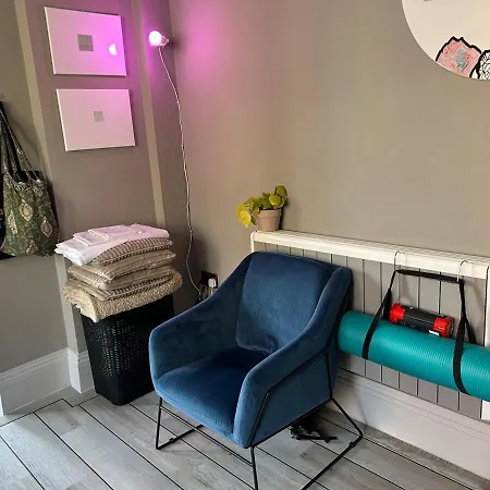 - Deansgate Luxe Апартаменты Манчестер