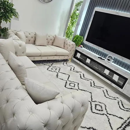 Sluxe 4mins To Etihad Stadium And Coop Live Apartment