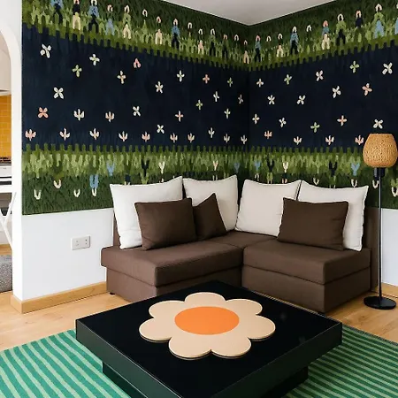 Apartman Beautiful House In The Heart Of A Golf Course. *