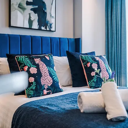 Stunning New 2-bed Flat In Perfect For Couples * Manchester