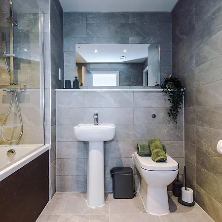 Stunning New 2-bed Flat In Perfect For Couples * Manchester