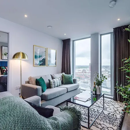 Stunning New 2-bed Flat In Perfect For Couples Apartment