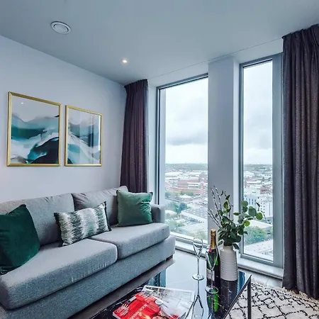 Stunning New 2-bed Flat In Perfect For Couples * Manchester