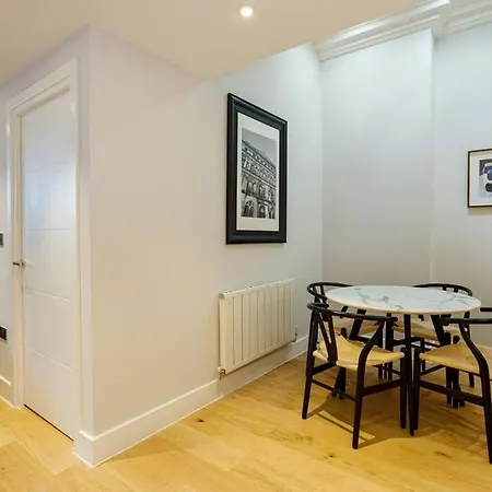 Apartment Centre Duplex
