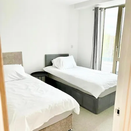 Luxury 2-bed Centre شقة *