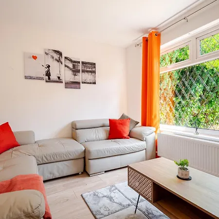 Villa Ancoats Eden - Free Parking - 2 Bath - 3 Bedroom - Centre Manchester