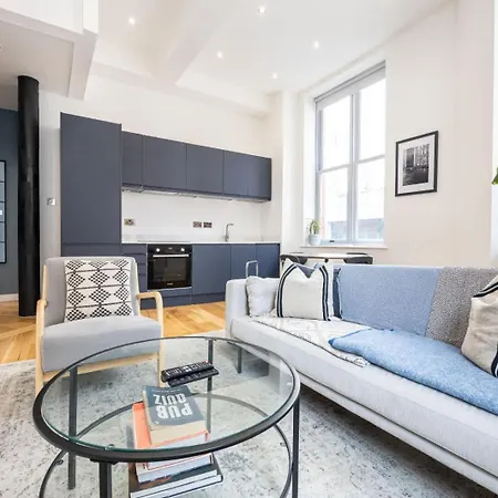 Azure 1br Walks Apartment *