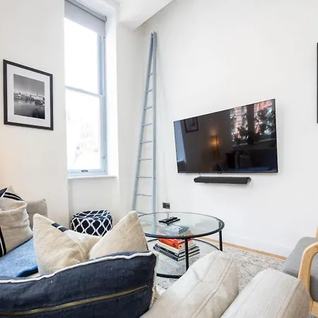 Azure 1br Walks * Manchester