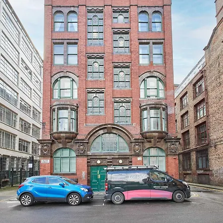 Centre 2 Bedroom Sleeps 5 Apartment