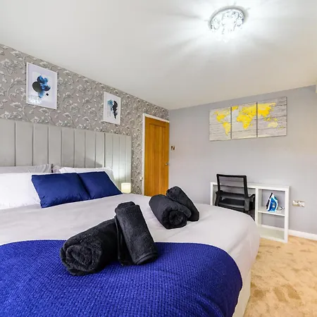 度假居 Droylsden Eden - Next To Tram - Free Parking Near Coop- Live & Etihad Stadium *