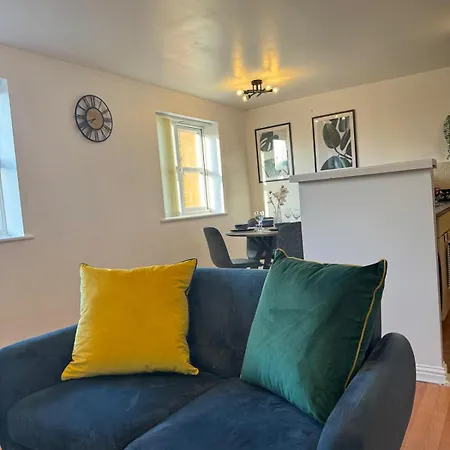 2 Bedroom Near Etihad Stadium Apartment Manchester