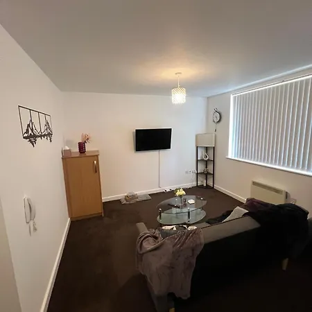 Opulent Apartment *