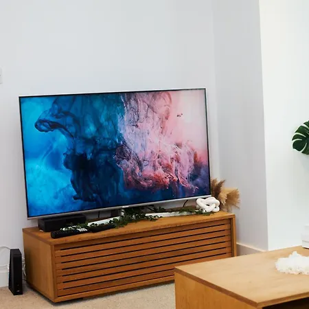 Cosy Two Bedroom In *