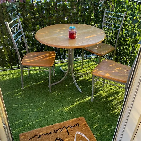 Stylish 2-bed Apartment, Near Old Trafford & Centre * Manchester