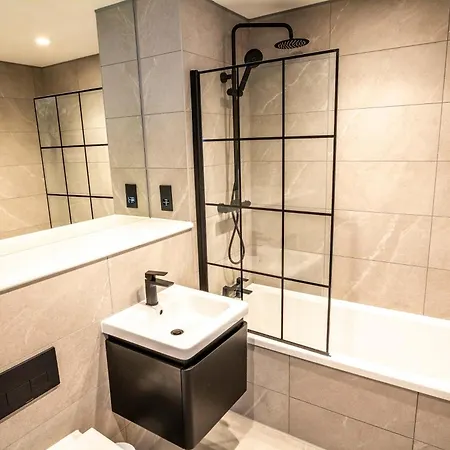 Lejlighed Stunning 2 Bedroom In