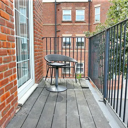 Pass The Keys Stylish House With Balcony Close To Ao Arena * Manchester