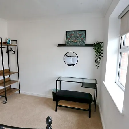 بيت للعطل 3Bed Manchester Home - Parking - Near Ao Arena - Pass The Keys *