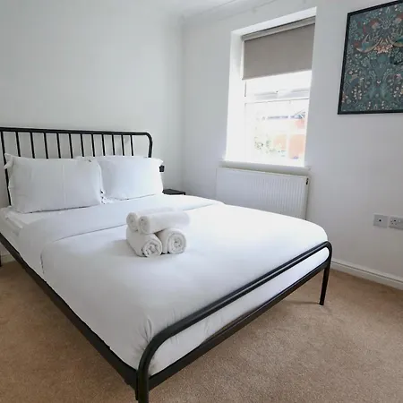 3Bed Manchester Home - Parking - Near Ao Arena - Pass The Keys