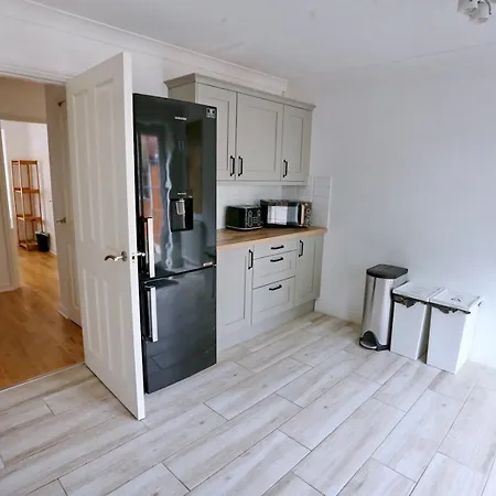 Semesterbostad Pass The Keys Stylish House With Balcony Close To Ao Arena