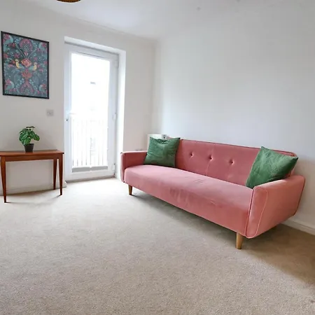 Pass The Keys Stylish House With Balcony Close To Ao Arena Manchester