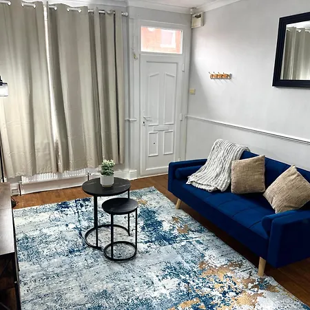 Casa vacanze 2 Bedroom House With Free Parking *