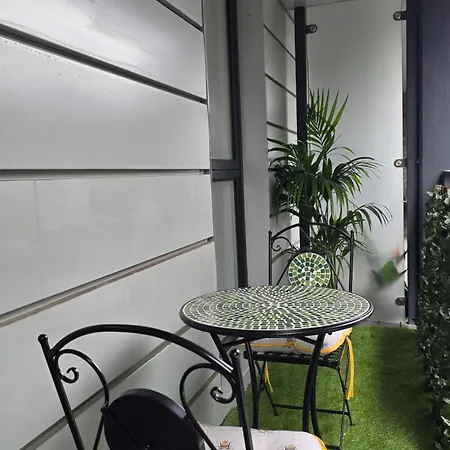 Mega7 Spacious 2bedroom Apartment, 2 Bathrooms, Balcony And Free Parking Villa *