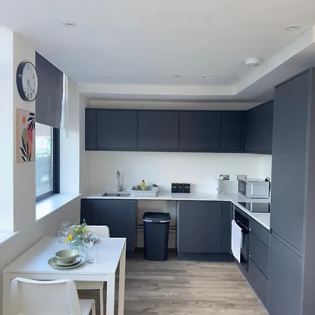 Modern And Stunning 1 Bed Near Old Trafford And Centre *