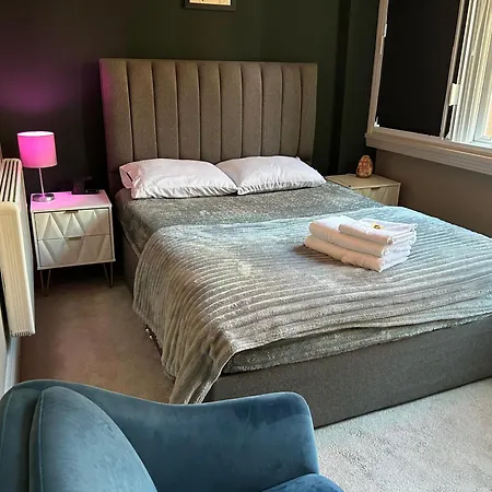 - Deansgate Luxe Манчестер