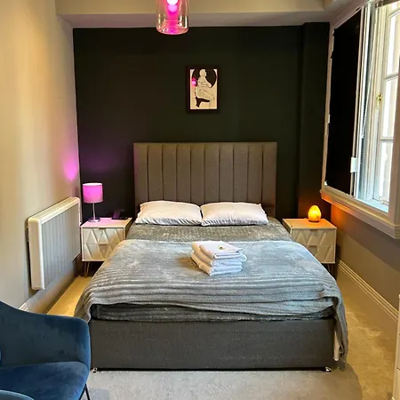 - Deansgate Luxe * Манчестер