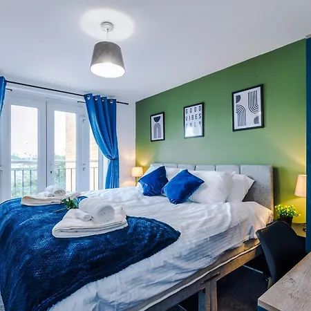 The Salford Allure - Contemporary & Chic 2br For Business & Escapes For 6 - Near Media & Centre - Hosted By Parydise Apartmán Manchester