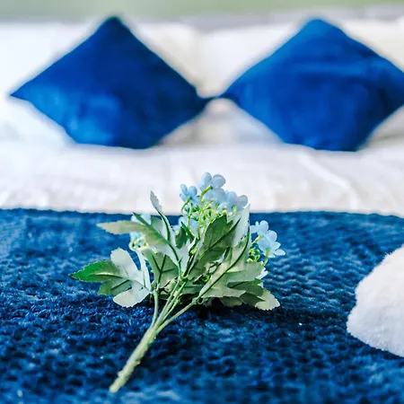 Διαμέρισμα Salford Serene Escape - Modern 2br Retreat With Balcony & Parking By Parydise - Sleeps 6 Μάντσεστερ