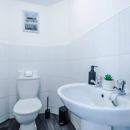 The Salford Allure - Contemporary & Chic 2br For Business & Escapes For 6 - Near Media & Centre - Hosted By Parydise Apartmán Manchester