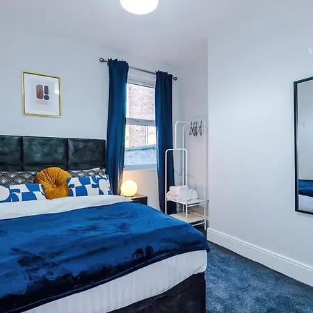 Luxury 4br Retreat - Ao Arena & Quiet Salford Spot *