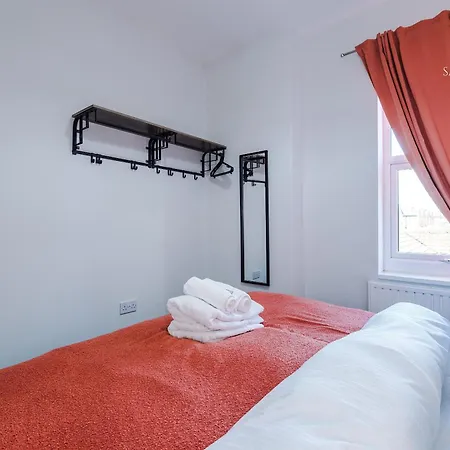 Holiday home Luxury 4br Retreat - Ao Arena & Quiet Salford Spot Manchester