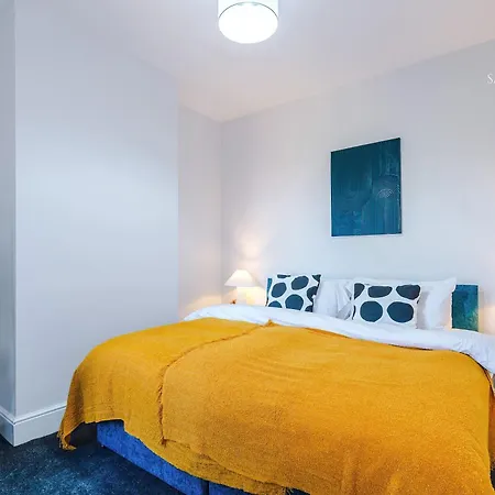 Luxury 4br Retreat - Ao Arena & Quiet Salford Spot *