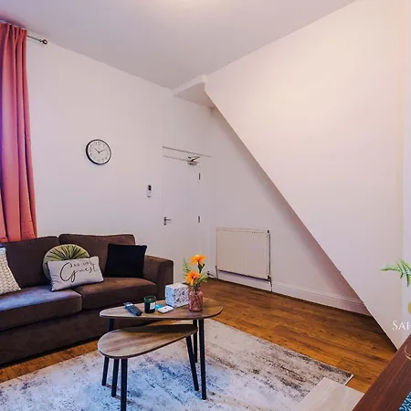 Contractor Hub - Luxury 4bed - Long - Sleep 7 Сasa de vacaciones *