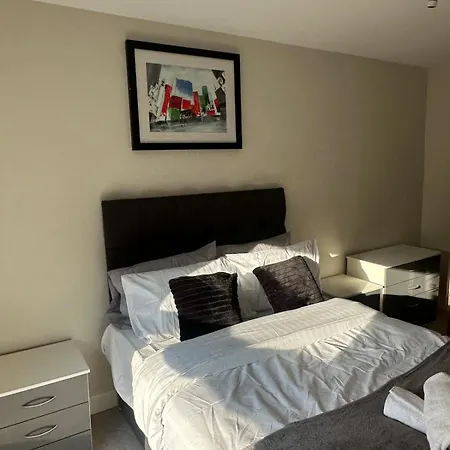 Modern 2 Bd - Mcr - Terrace - Parking Mánchester