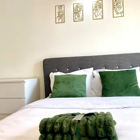 Luxe 2 Bed - Water View And Parking