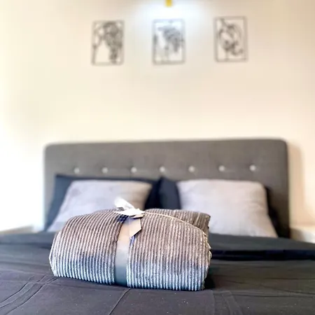 Luxe 2 Bed - Water View And Parking * מנצ'סטר