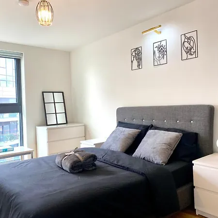 Luxe 2 Bed - Water View And Parking