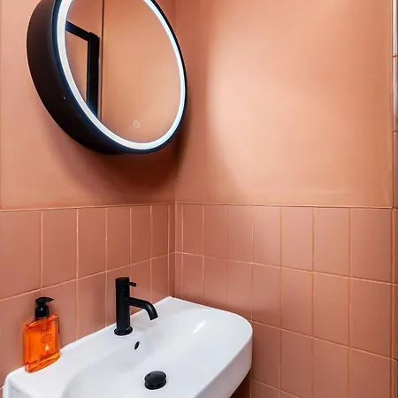 6-bedroom, 6-bathroom Contractor Semesterbostad