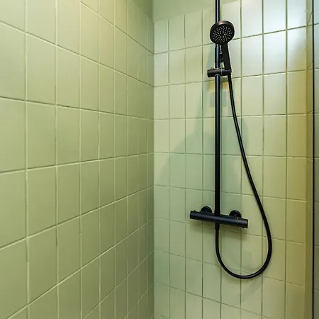 Semesterbostad 6-bedroom, 6-bathroom Contractor Manchester