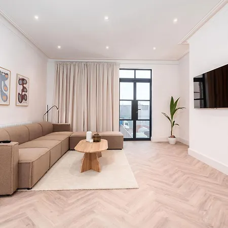 6-bedroom, 6-bathroom Contractor