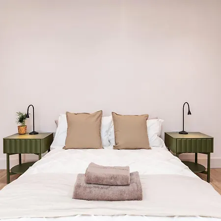 6-bedroom, 6-bathroom Contractor * Manchester