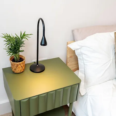 Semesterbostad 6-bedroom, 6-bathroom Contractor