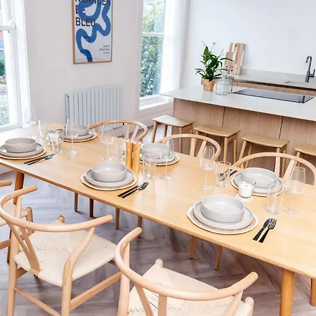 6-bedroom, 6-bathroom Contractor Semesterbostad *